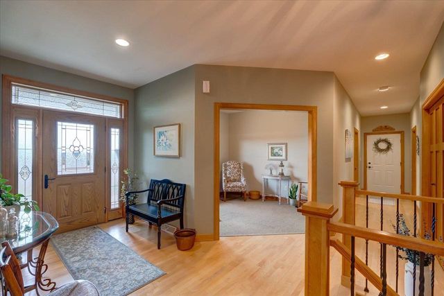 N8894 Blue Vista Lane, New Glarus, WI 53574