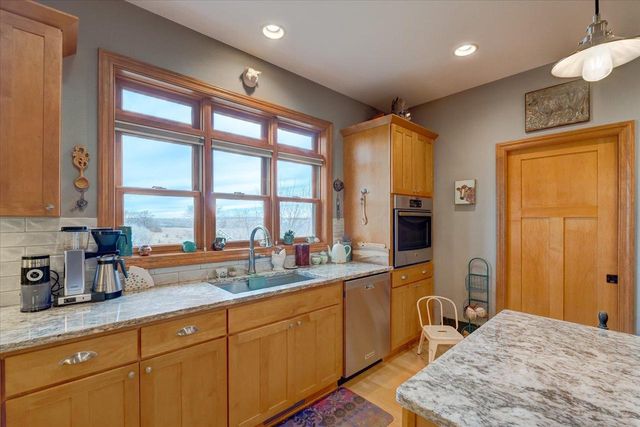 N8894 Blue Vista Lane, New Glarus, WI 53574
