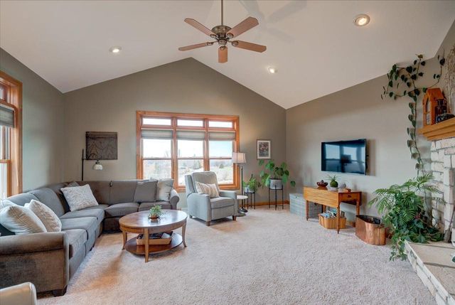 N8894 Blue Vista Lane, New Glarus, WI 53574