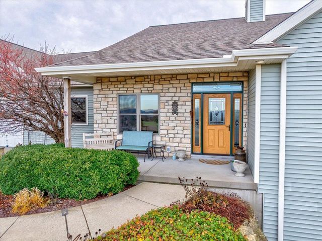 N8894 Blue Vista Lane, New Glarus, WI 53574