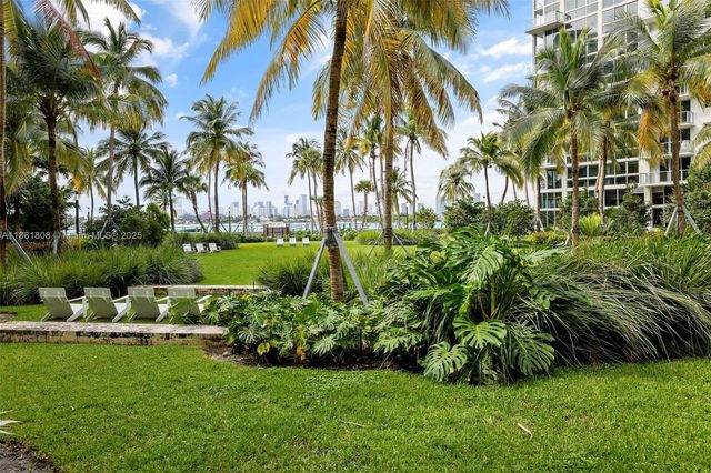 1500 Bay Rd N-1423, Miami Beach, FL 33139