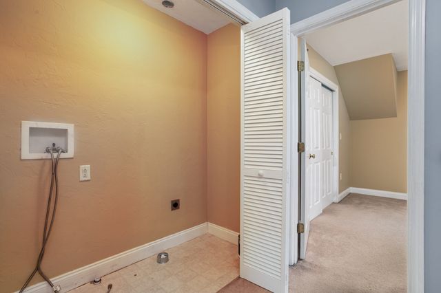 76 Mill Street U: B4, Lancaster, MA 01523
