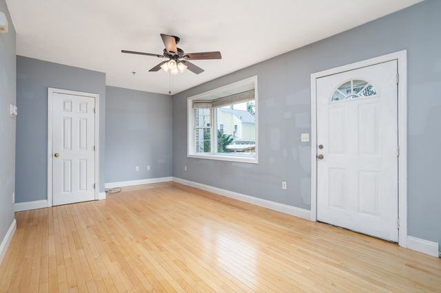 76 Mill Street U: B4, Lancaster, MA 01523