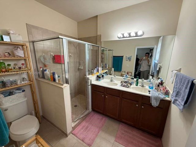 9572 SW 169th Pl Main House, Miami, FL 33196