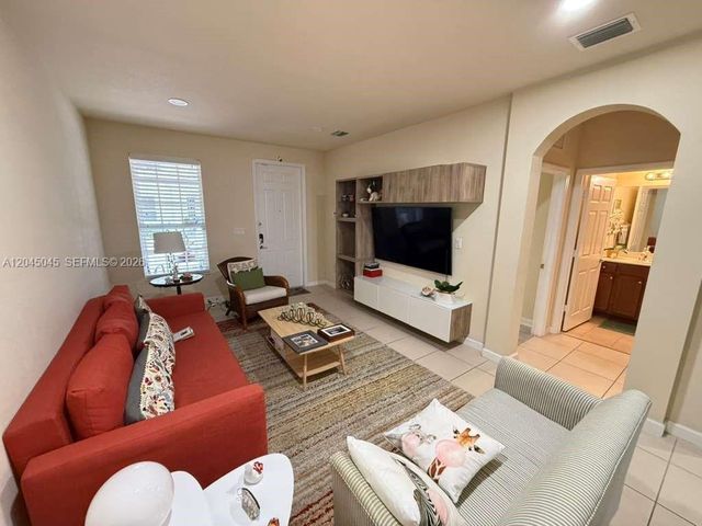9572 SW 169th Pl Main House, Miami, FL 33196