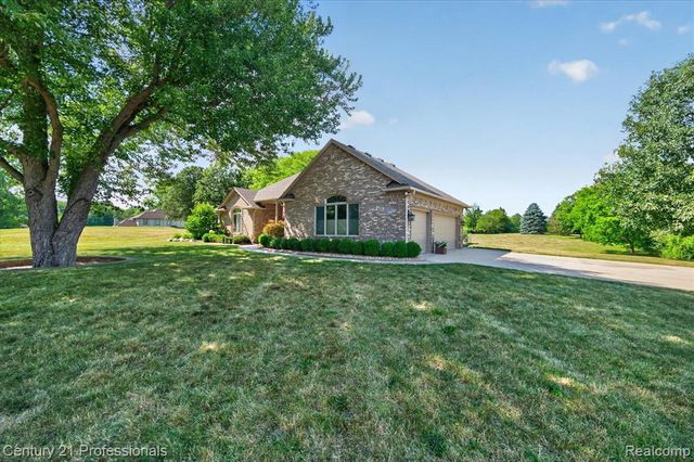 5675 36 Mile Road, Romeo, MI 48065