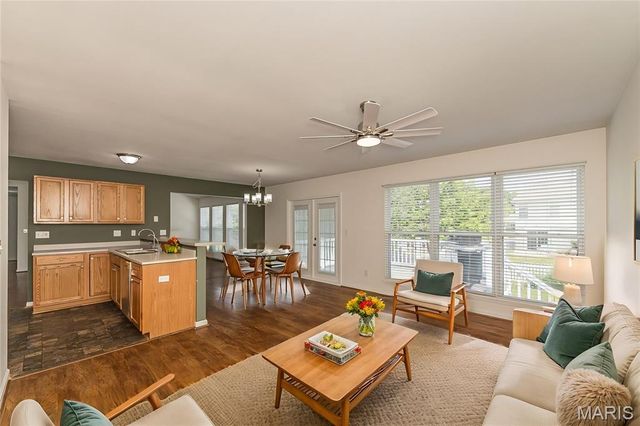 306 Grand Oaks Court, Wentzville, MO 63385