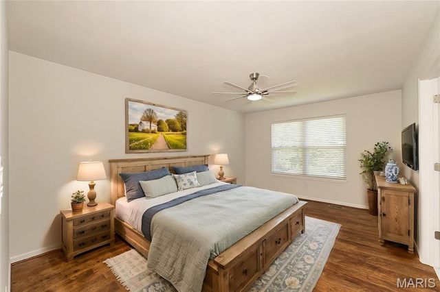 306 Grand Oaks Court, Wentzville, MO 63385