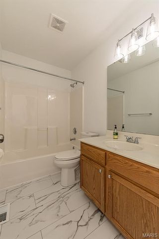 306 Grand Oaks Court, Wentzville, MO 63385
