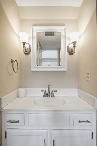 112 Meridian Ct, Franklin, TN 37069