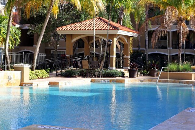 160 SW 117th Ter 6103, Pembroke Pines, FL 33025