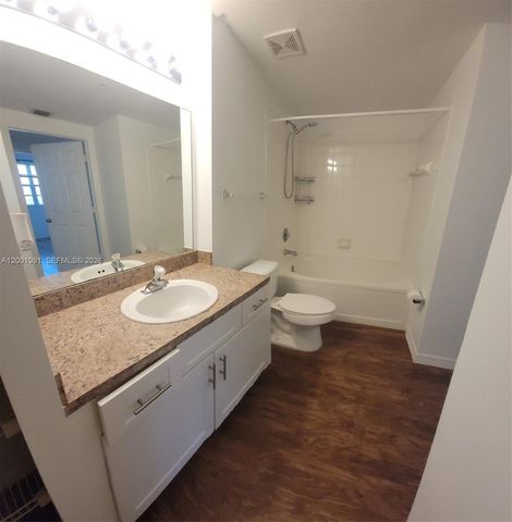 160 SW 117th Ter 6103, Pembroke Pines, FL 33025