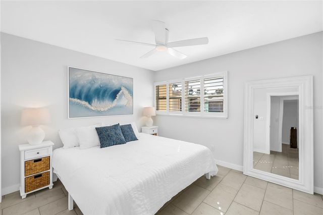 111 WHISPERING SANDS CIRCLE V38, Sarasota, FL 34242