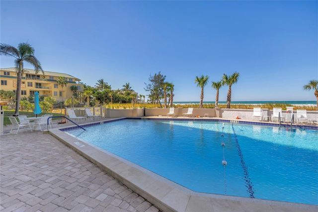 111 WHISPERING SANDS CIRCLE V38, Sarasota, FL 34242