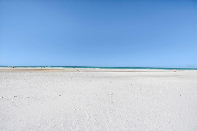 111 WHISPERING SANDS CIRCLE V38, Sarasota, FL 34242