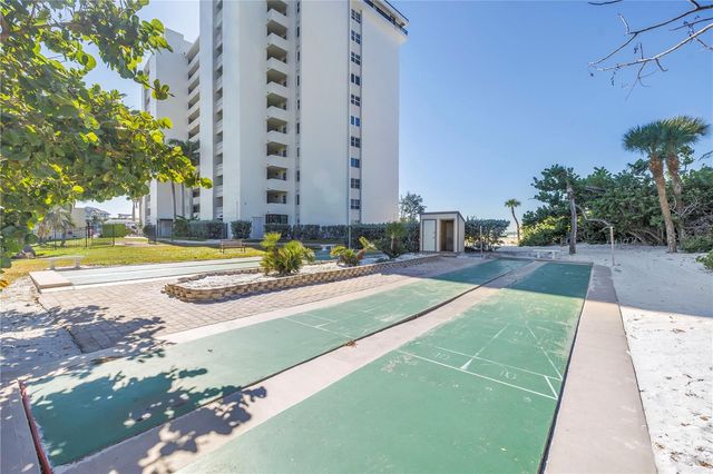 111 WHISPERING SANDS CIRCLE V38, Sarasota, FL 34242