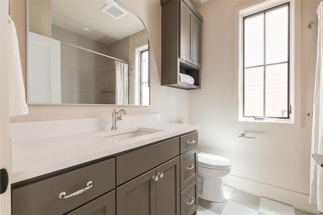 1621 Pioneer Street, Oklahoma City, OK 73108