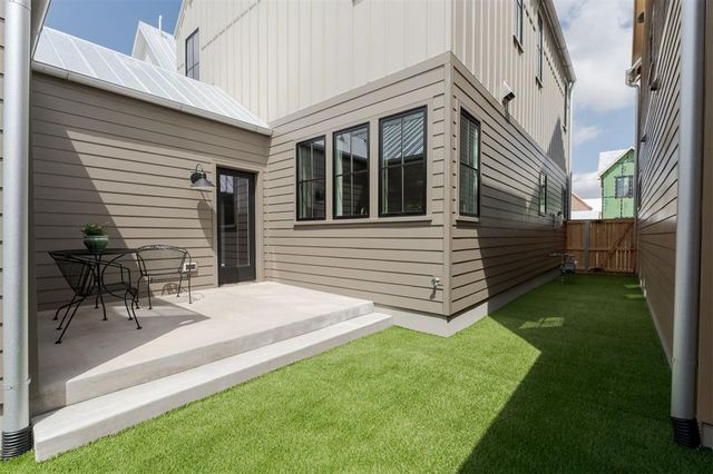 1621 Pioneer Street, Oklahoma City, OK 73108