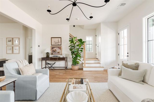 1621 Pioneer Street, Oklahoma City, OK 73108