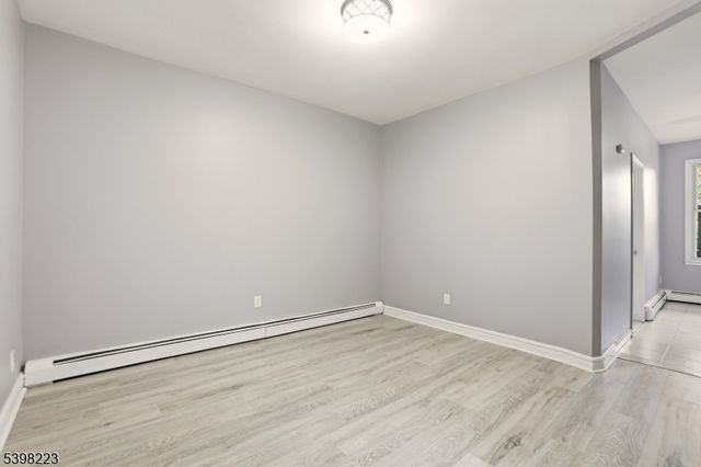 426 Kennedy Blvd, Bayonne City, NJ 07002