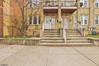 426 Kennedy Blvd, Bayonne City, NJ 07002