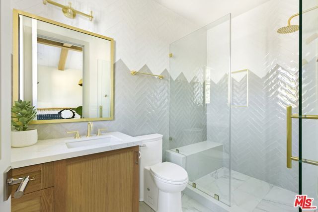 6310 Mirror Lake Drive, Los Angeles, CA 90068