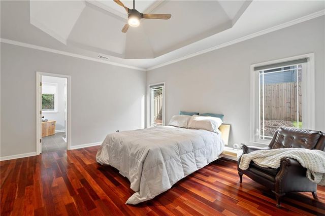 802 Lakeglen Drive, Suwanee, GA 30024