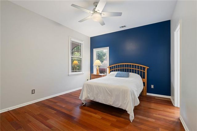 802 Lakeglen Drive, Suwanee, GA 30024