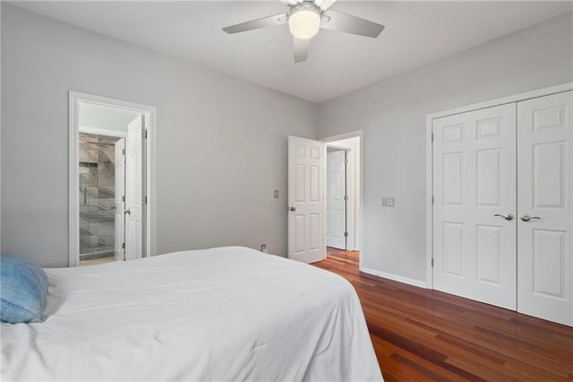 802 Lakeglen Drive, Suwanee, GA 30024