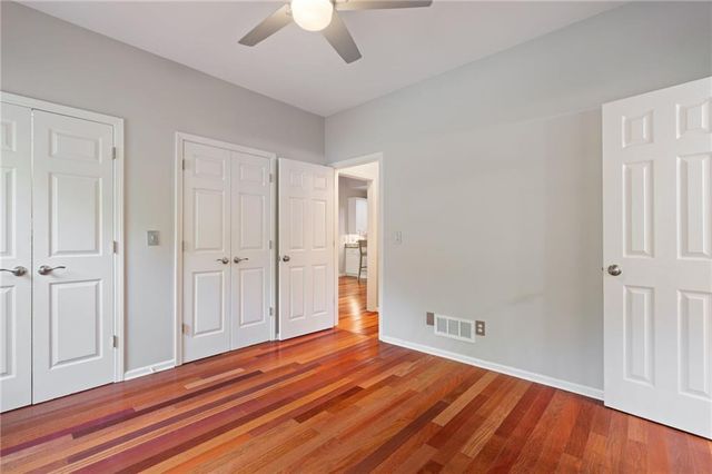 802 Lakeglen Drive, Suwanee, GA 30024