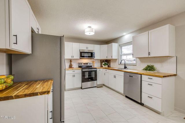 126 Skyview Drive, Greeneville, TN 37745