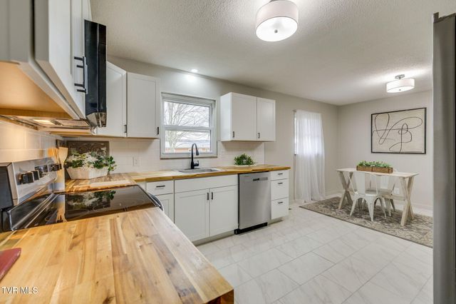 126 Skyview Drive, Greeneville, TN 37745