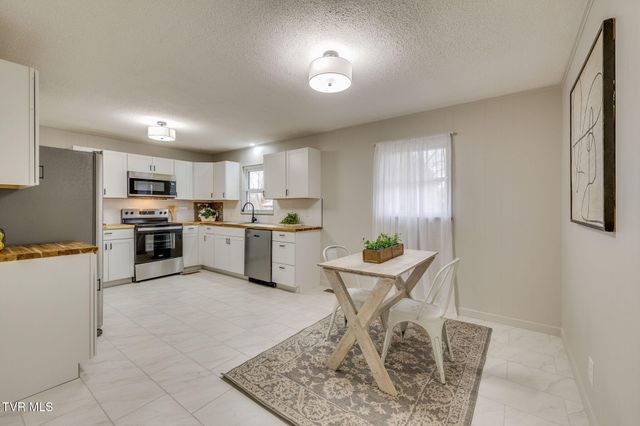 126 Skyview Drive, Greeneville, TN 37745