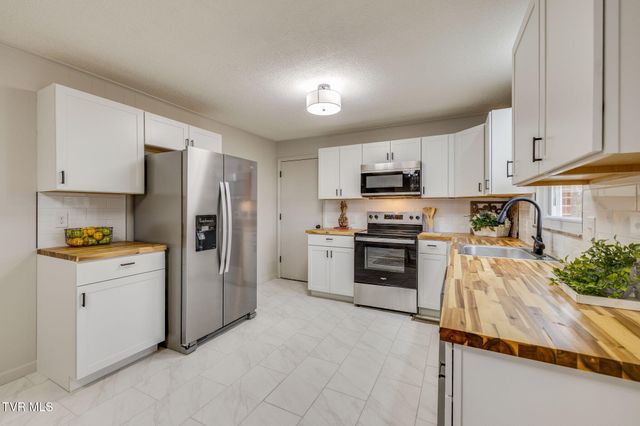 126 Skyview Drive, Greeneville, TN 37745