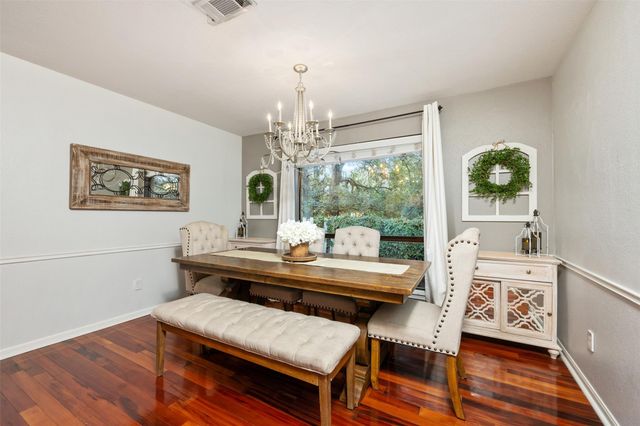 106 Sailmaster ST, Lakeway, TX 78734