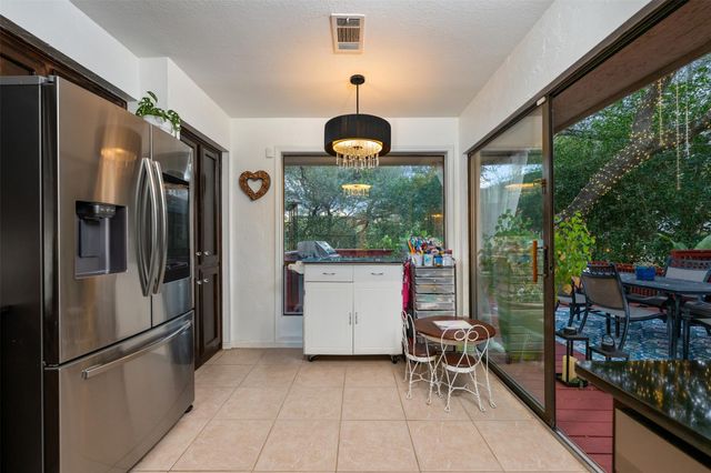 106 Sailmaster ST, Lakeway, TX 78734