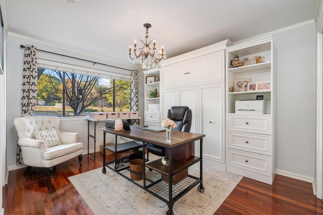 106 Sailmaster ST, Lakeway, TX 78734