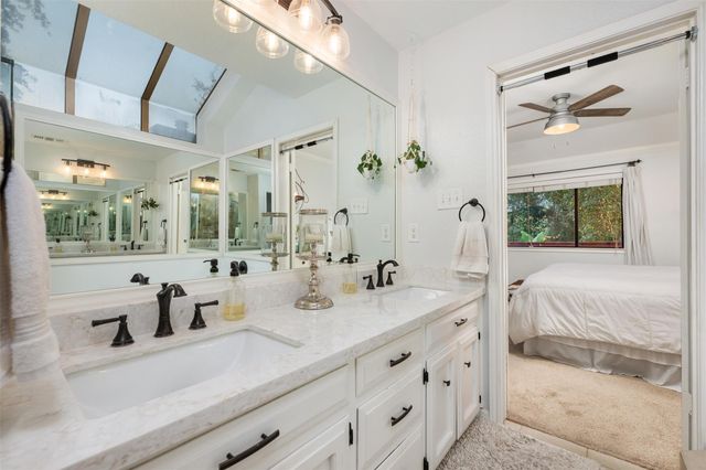 106 Sailmaster ST, Lakeway, TX 78734