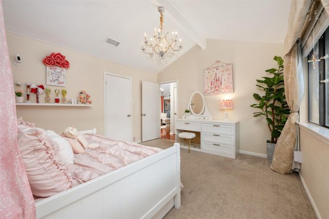 106 Sailmaster ST, Lakeway, TX 78734