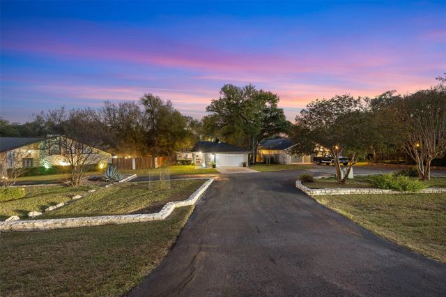 106 Sailmaster ST, Lakeway, TX 78734