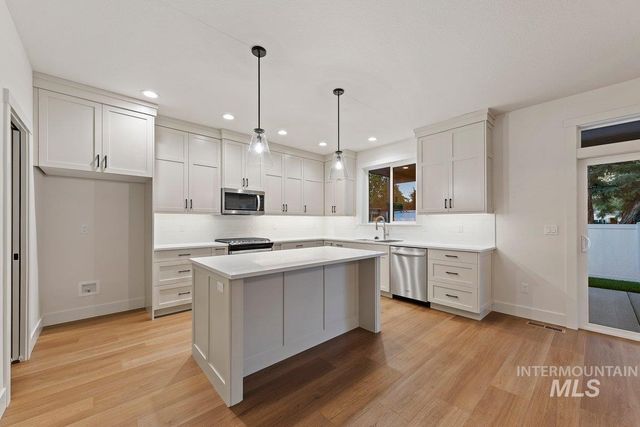 3752 Jackie Lane, Boise, ID 83704
