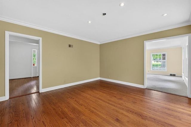 6336 Ensley Lane, Mission Hills, KS 66208