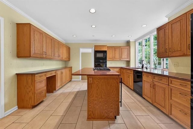 6336 Ensley Lane, Mission Hills, KS 66208