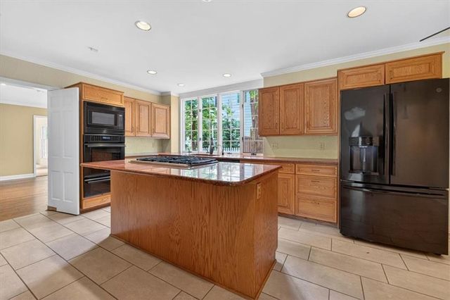 6336 Ensley Lane, Mission Hills, KS 66208