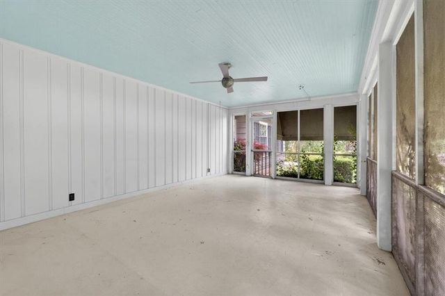 6336 Ensley Lane, Mission Hills, KS 66208