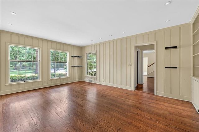 6336 Ensley Lane, Mission Hills, KS 66208