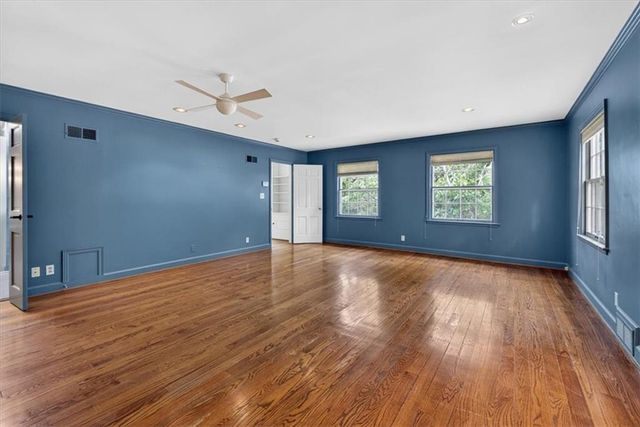 6336 Ensley Lane, Mission Hills, KS 66208