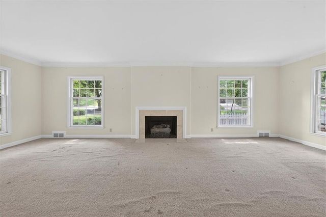 6336 Ensley Lane, Mission Hills, KS 66208