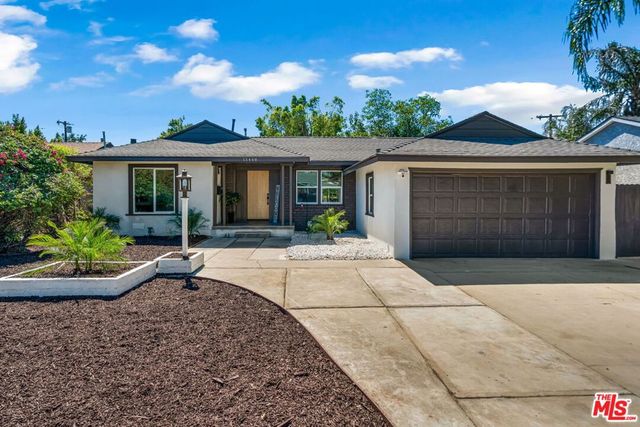 15448 Stare Street, San Fernando, CA 91345