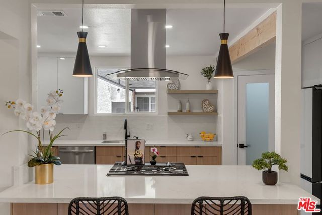 15448 Stare Street, San Fernando, CA 91345